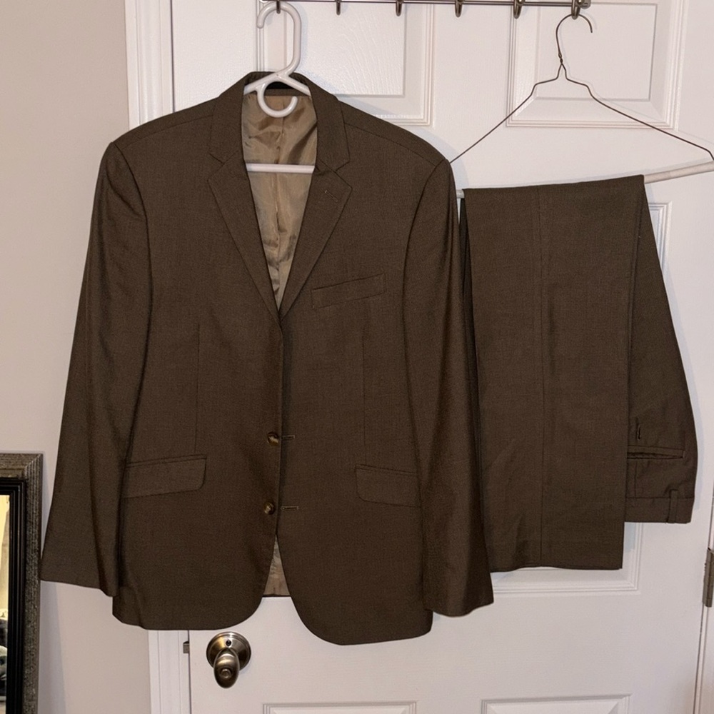 Men’s Kenneth Cole Brown Full Suit Jacket 40R Pants 33 Waist 32 Length